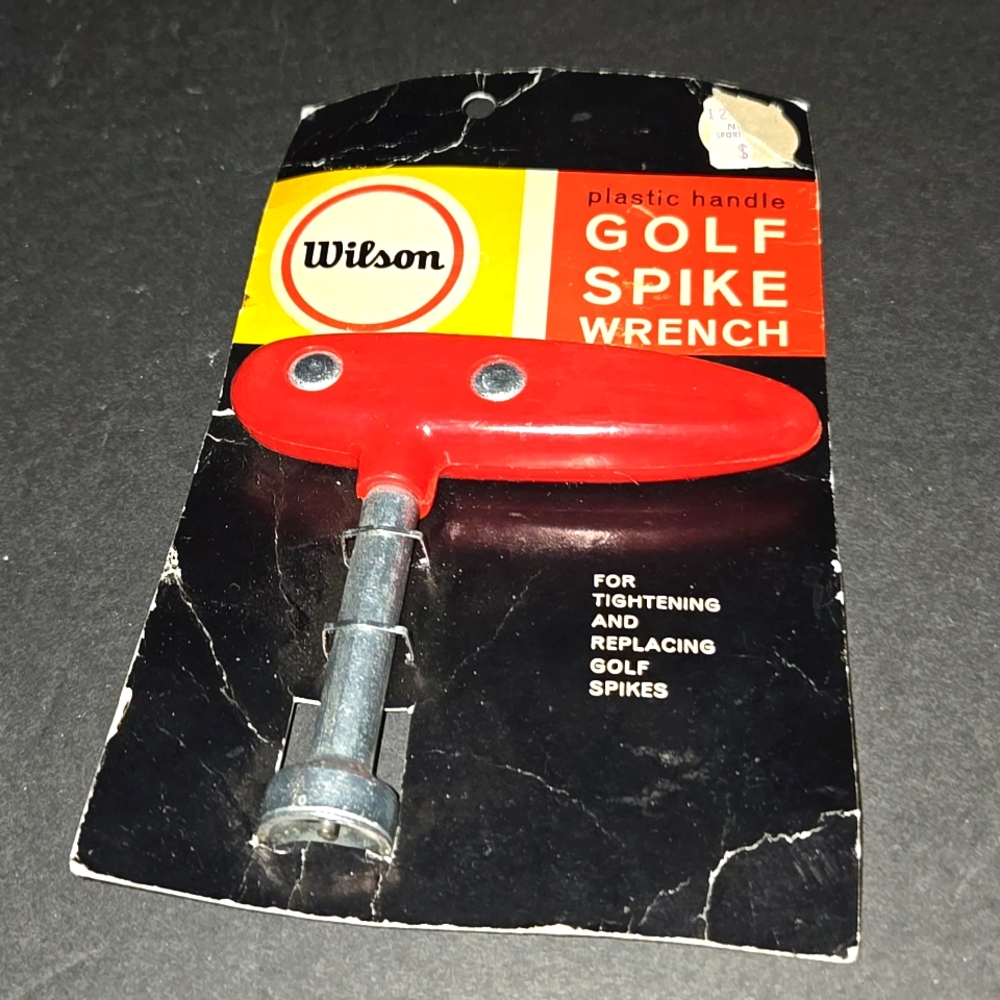 RARE NEW VINTAGE WILSON GOLF SPIKE WRENCH ON CARD
